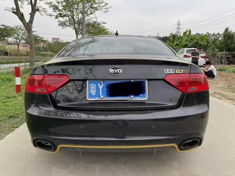 广州13年奥迪RS57