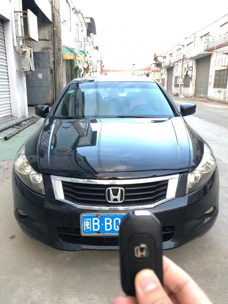 广州09年本田雅阁1