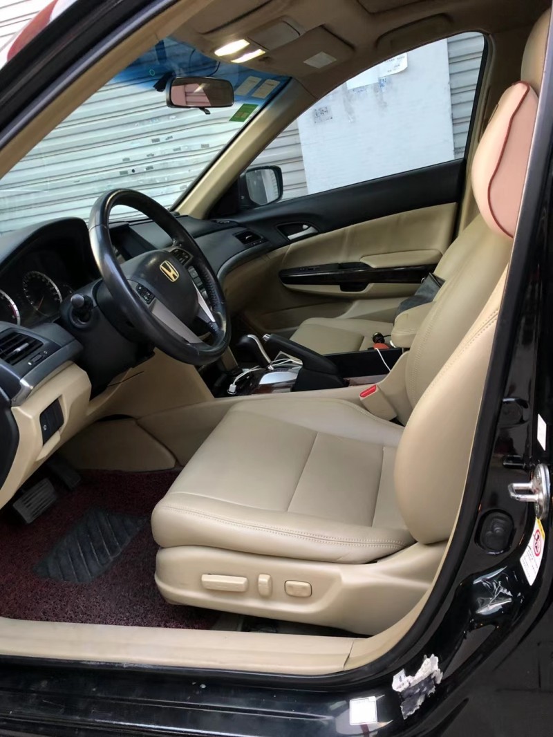 广州09年本田雅阁7