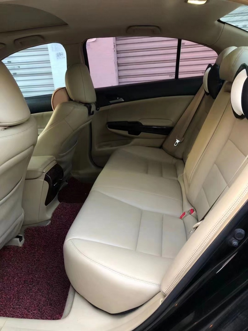 广州09年本田雅阁8