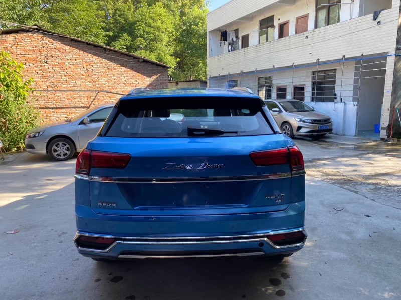 成都20年众泰大迈X71