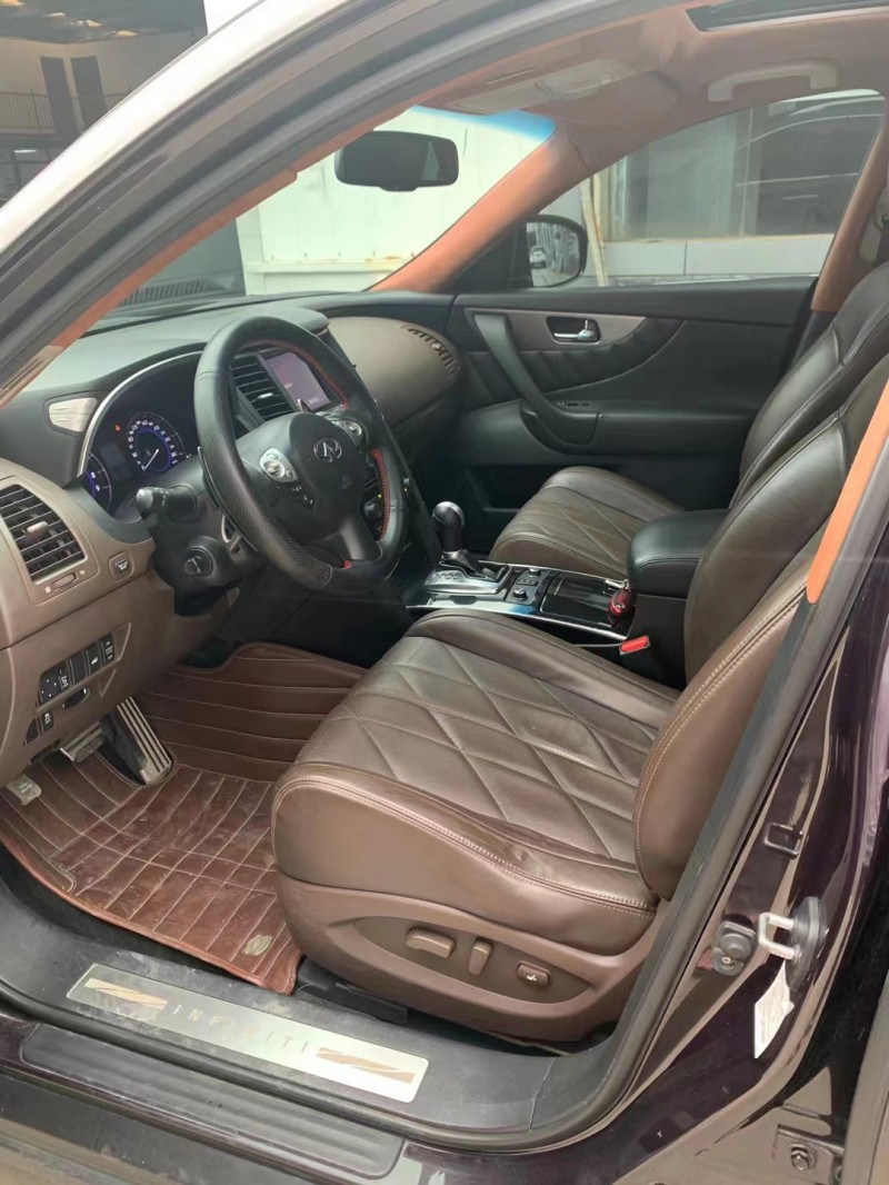 宜昌14年英菲尼迪QX703