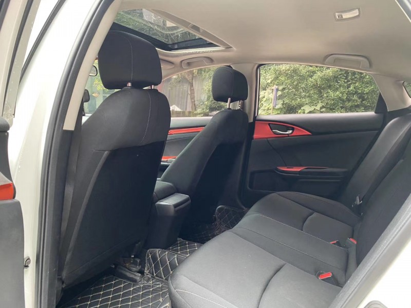 成都17年本田思域6