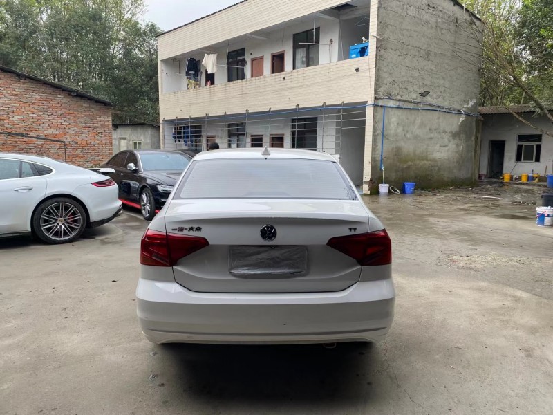 成都17年大众捷达9