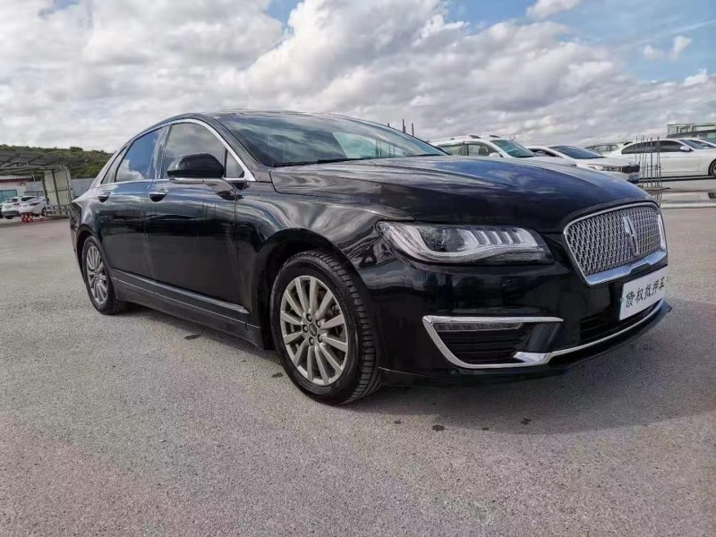 安順19年林肯MKZ8