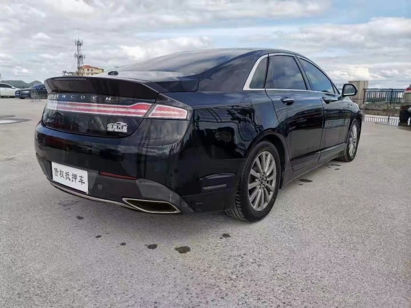 安順19年林肯MKZ1