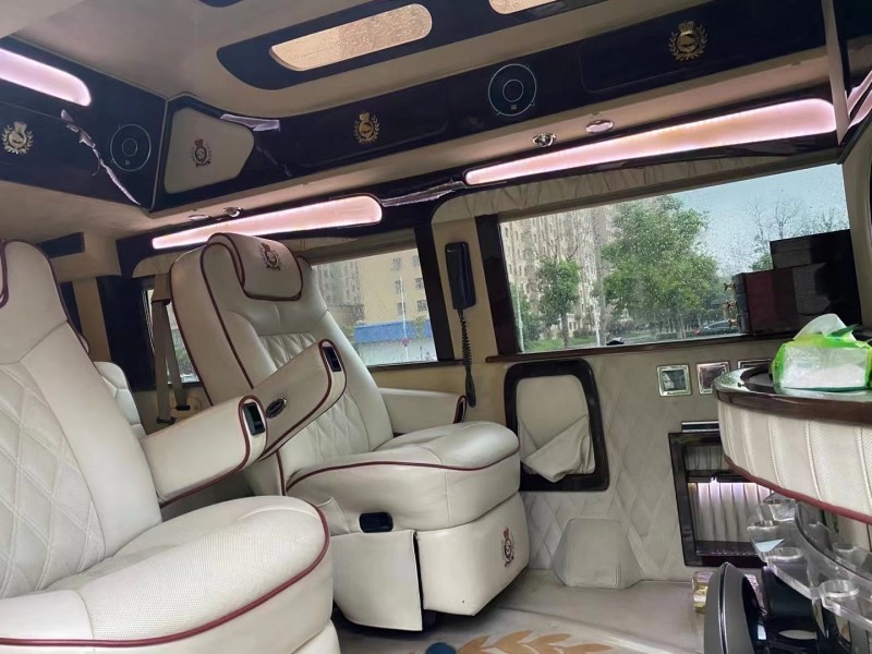 徐州11年福特E3505