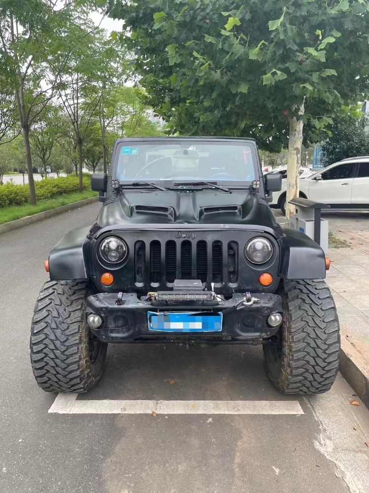 婁底13年Jeep牧馬人8