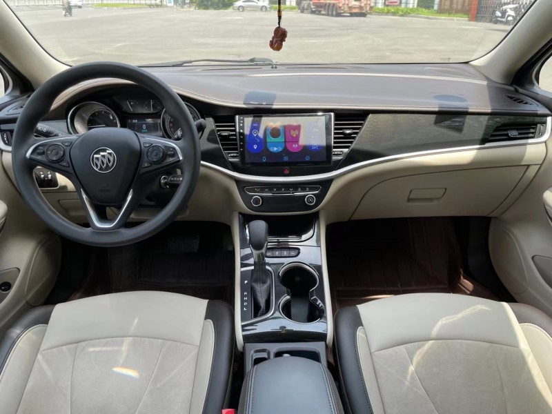 盐城17年别克威朗3