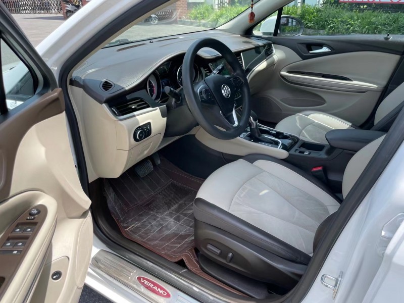 盐城17年别克威朗5