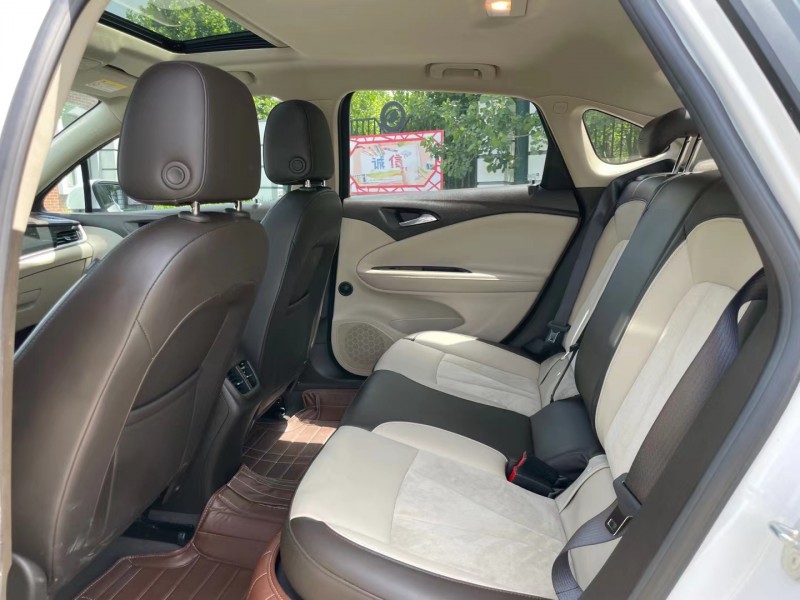 盐城17年别克威朗2