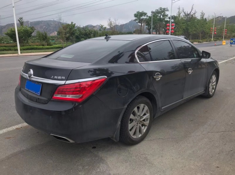 青岛14年别克君越5