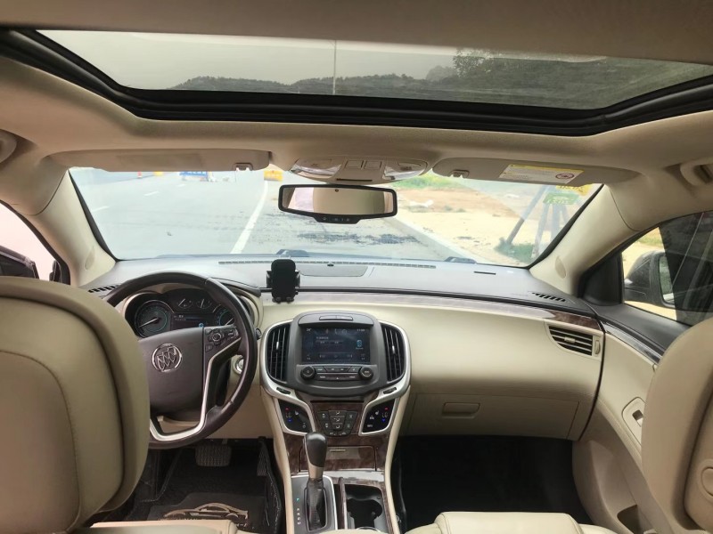 青岛14年别克君越4