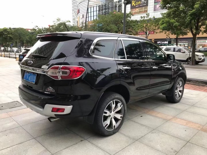 佛山17年福特撼路者9