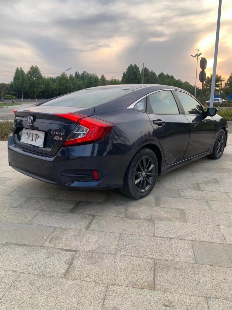 枣庄19年本田思域1