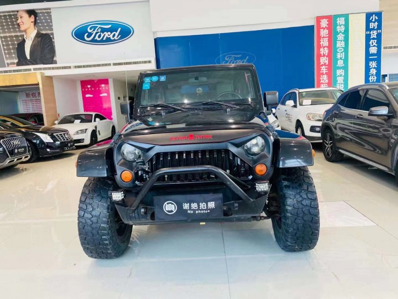 邢臺09年Jeep牧馬人8