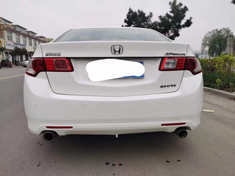 临沂12年本田思铂睿3