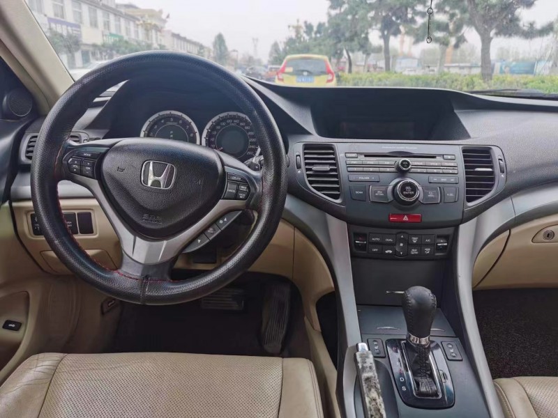 临沂12年本田思铂睿1