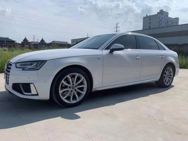 武汉19年奥迪A4L3