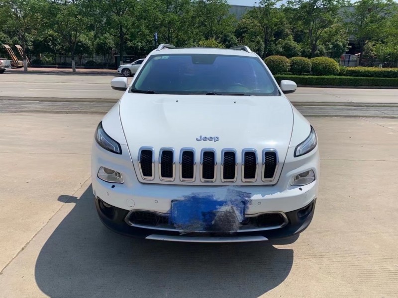 淮南14年Jeep自由光8