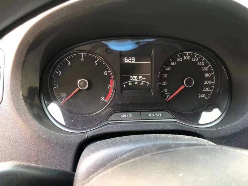 黃山17年大眾polo4