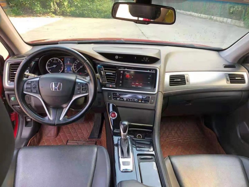 广州15年本田思铂睿5