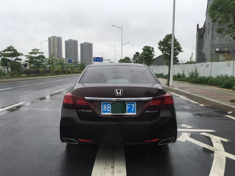 广州14年本田雅阁8