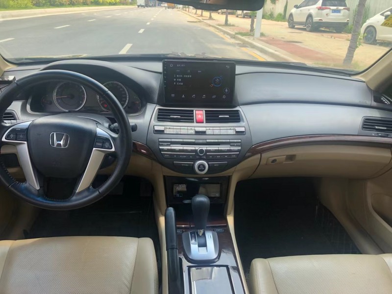 广州13年本田雅阁4