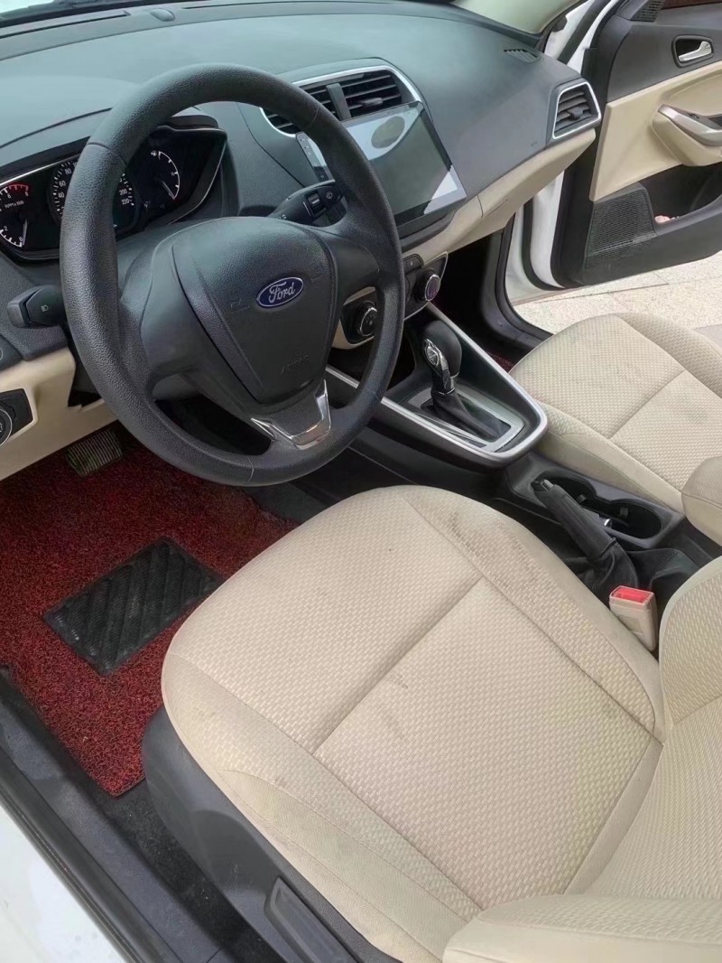 枣庄18年福特福睿斯6