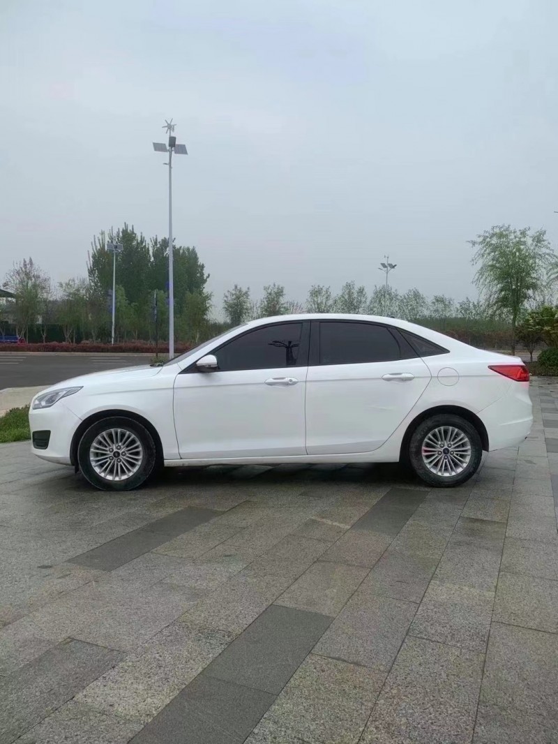 枣庄18年福特福睿斯3