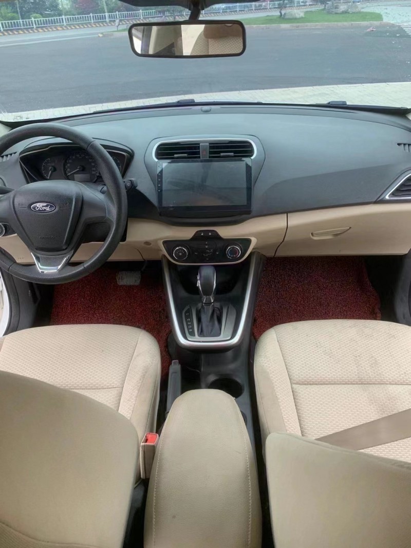 枣庄18年福特福睿斯4