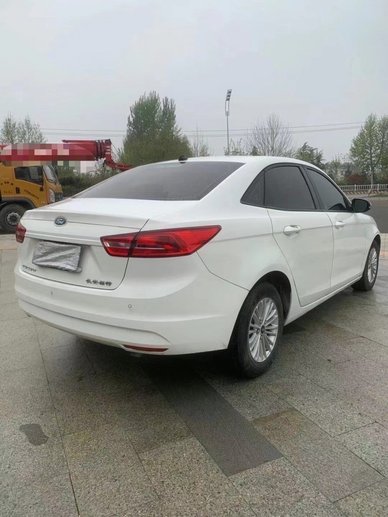 枣庄18年福特福睿斯1