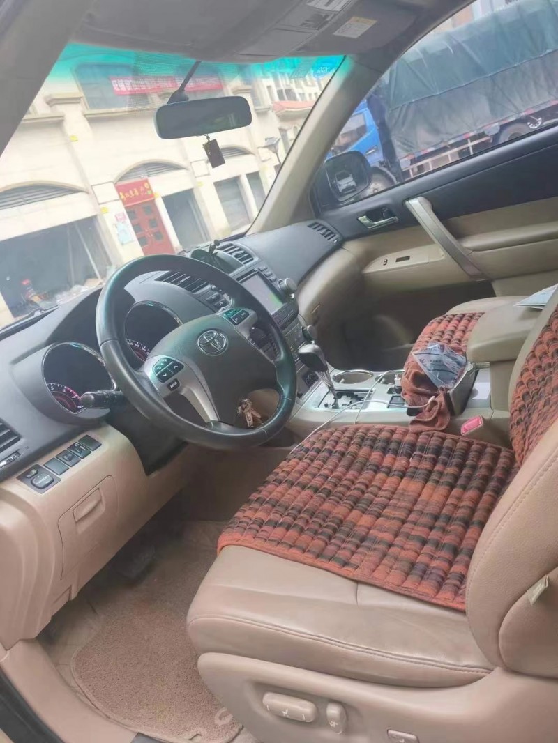 邵阳15年丰田汉兰达3