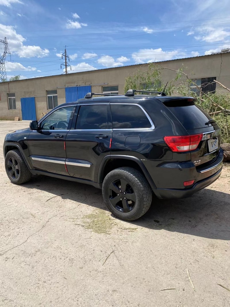 沈陽12年Jeep大切諾基6