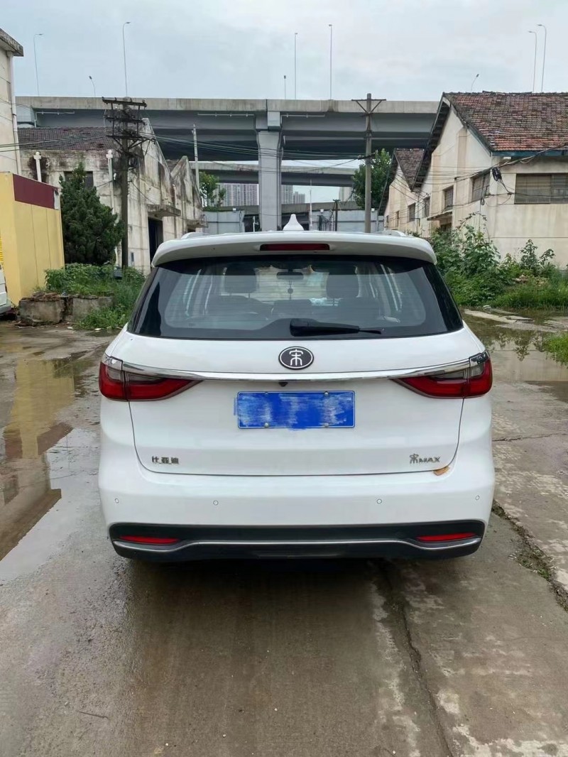 宜昌18年比亞迪宋1
