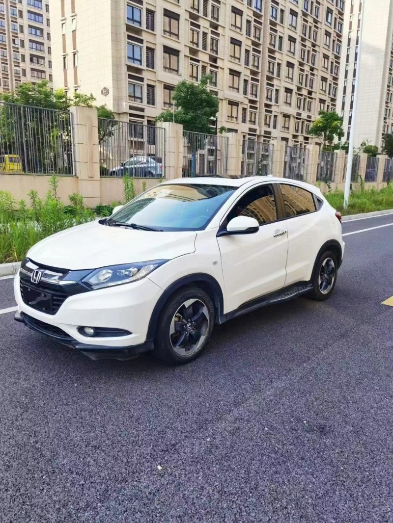 徐州17年本田缤智3