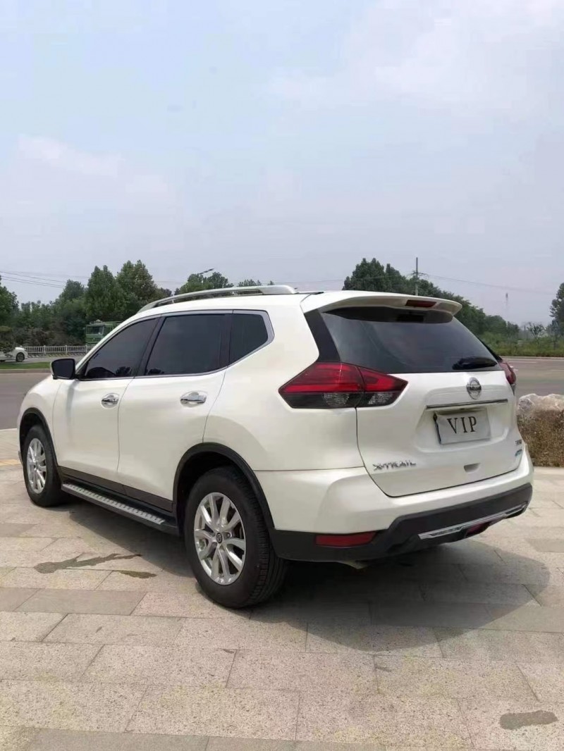 紹興19年日產奇駿4