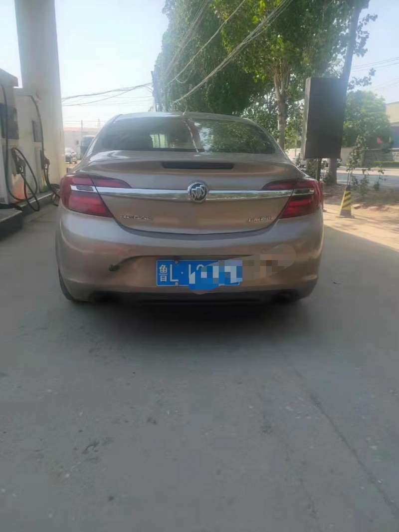 保定15年别克君威6