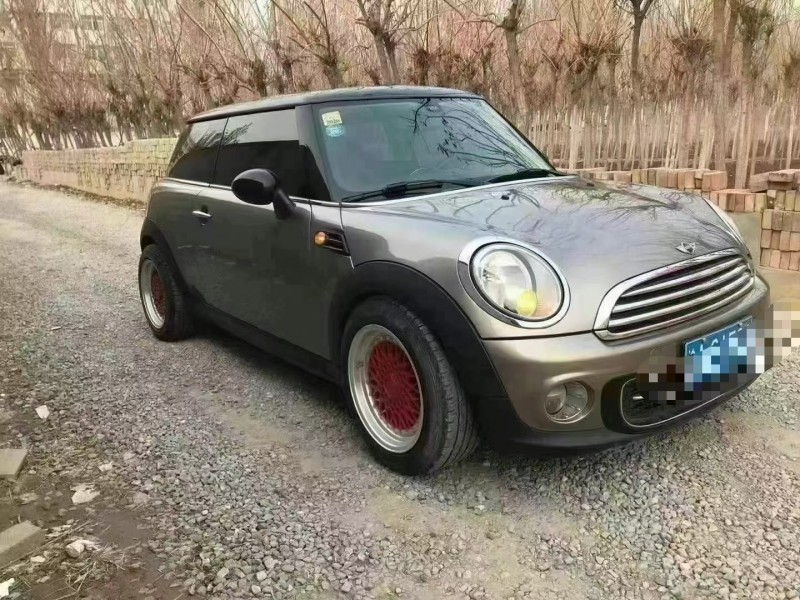 保定12年寶馬MINI7