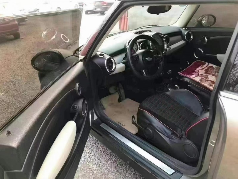 保定12年寶馬MINI5