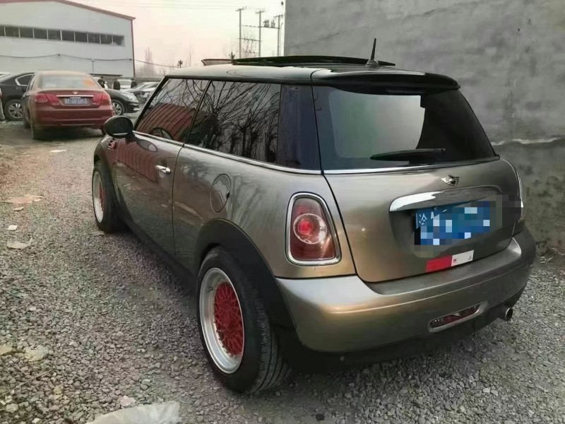 保定12年寶馬MINI1