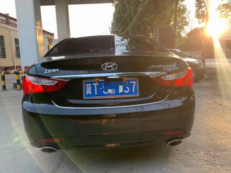 保定15年现代索纳塔八6