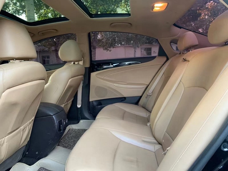 保定15年现代索纳塔八8