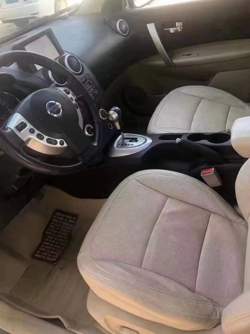 保定13年日产逍客4