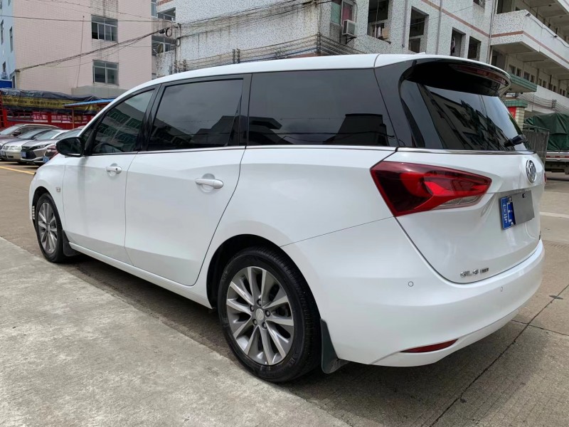 中山20年别克GL66