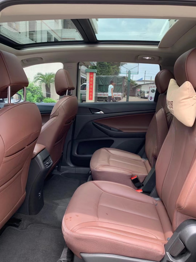 中山20年别克GL67