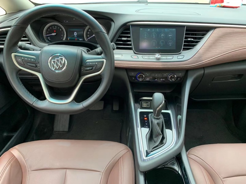 中山20年别克GL68