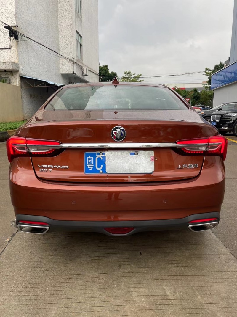 中山20年别克威朗4