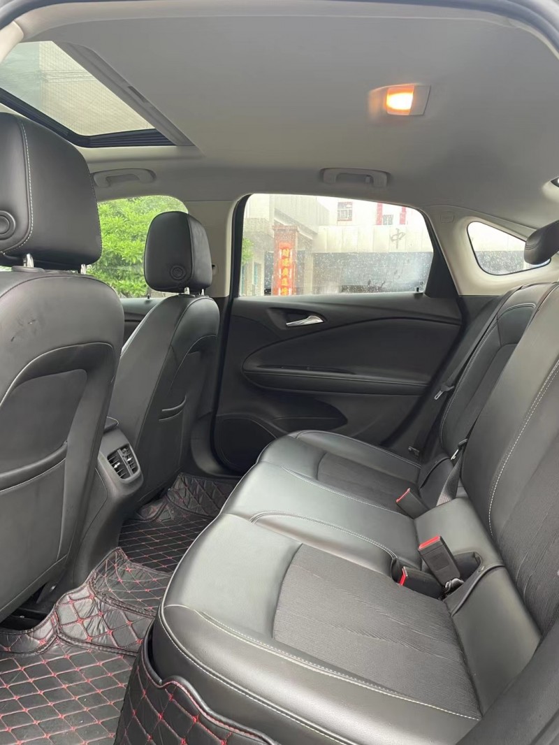 中山20年别克威朗7