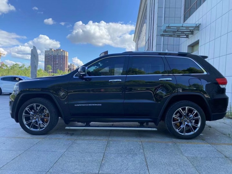 北京14年Jeep大切諾基3